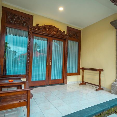 The Central Lovina Hotel & Restaurant ภายนอก รูปภาพ