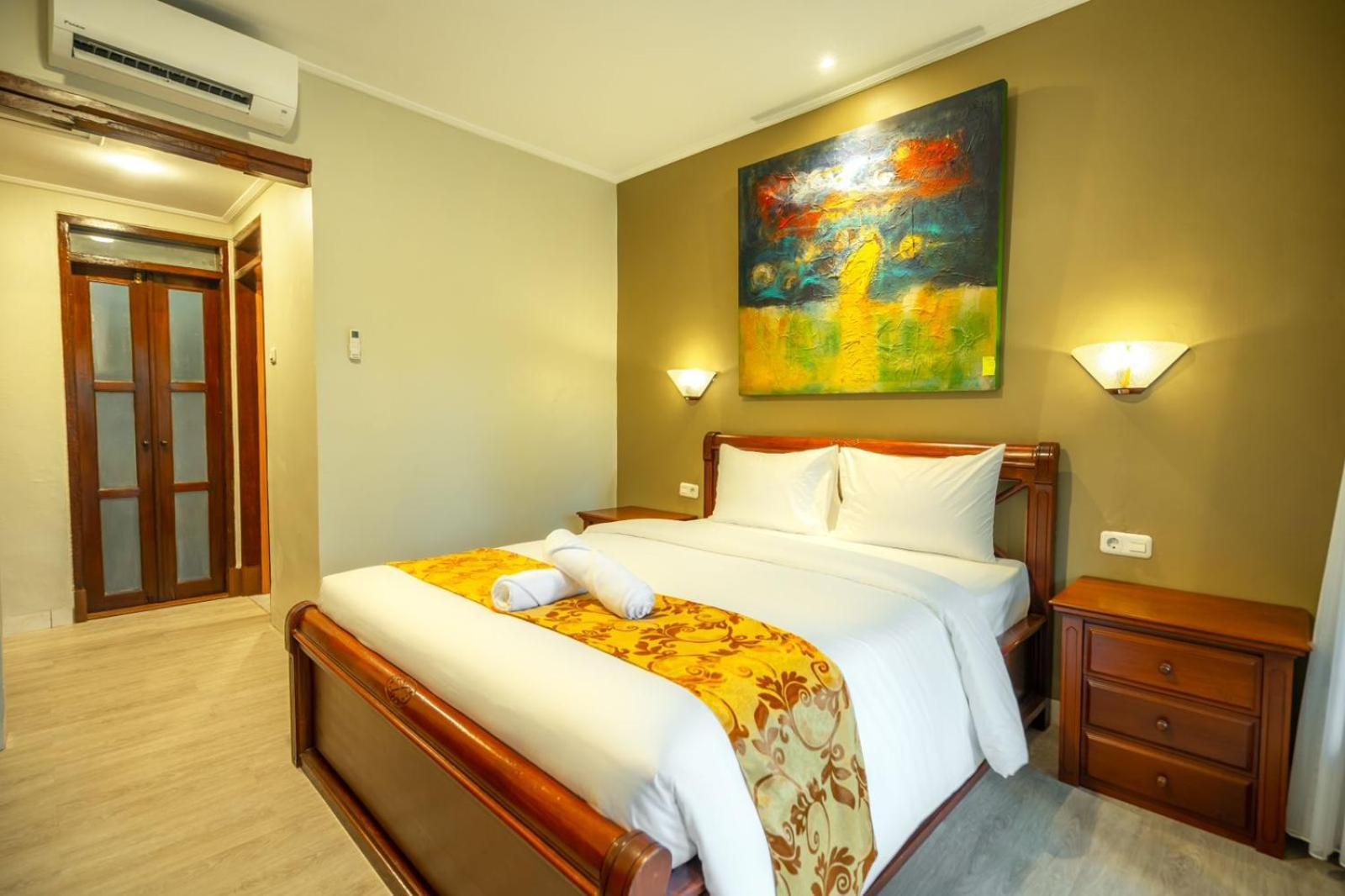The Central Lovina Hotel & Restaurant ภายนอก รูปภาพ