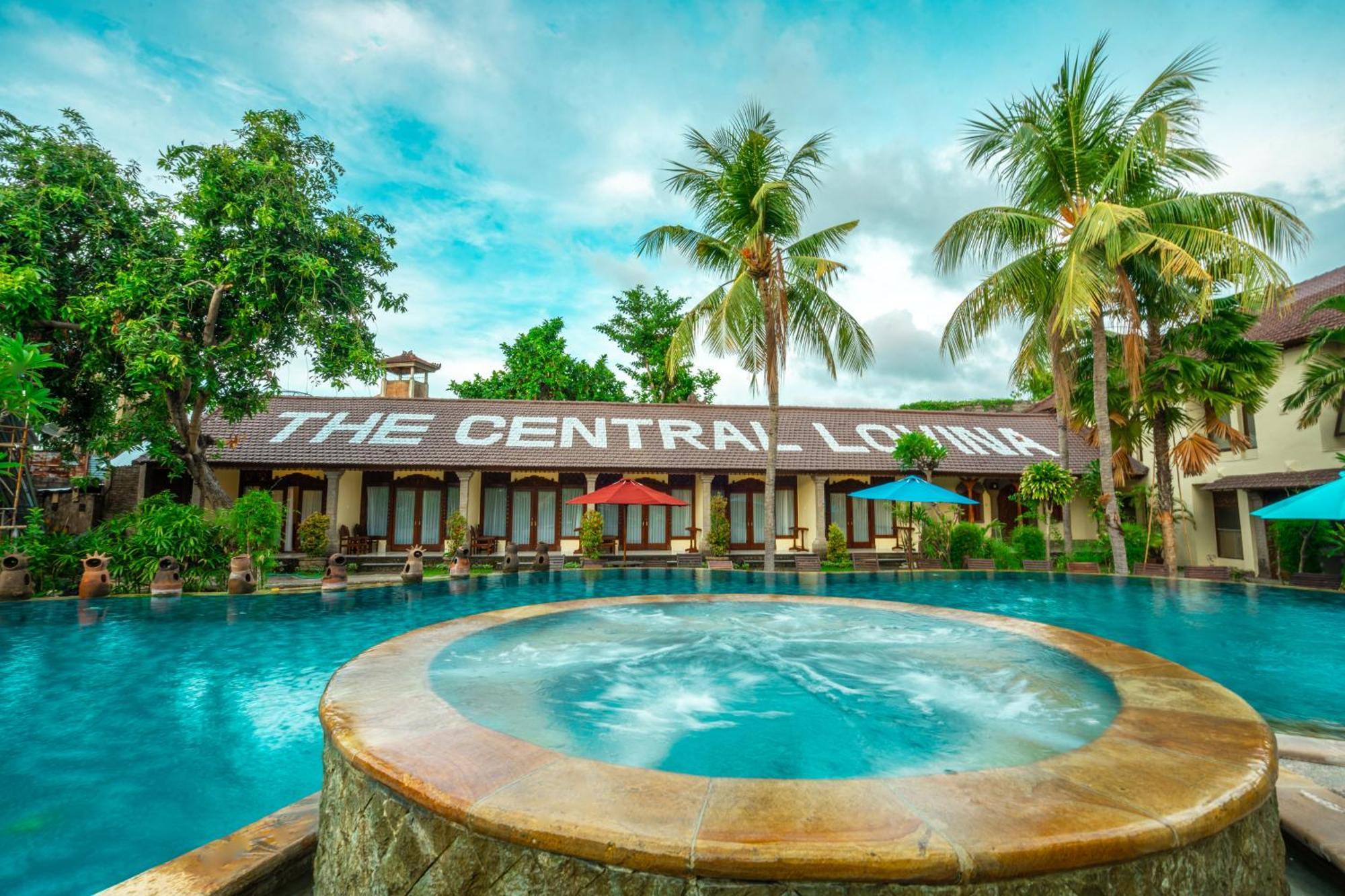 The Central Lovina Hotel & Restaurant ภายนอก รูปภาพ